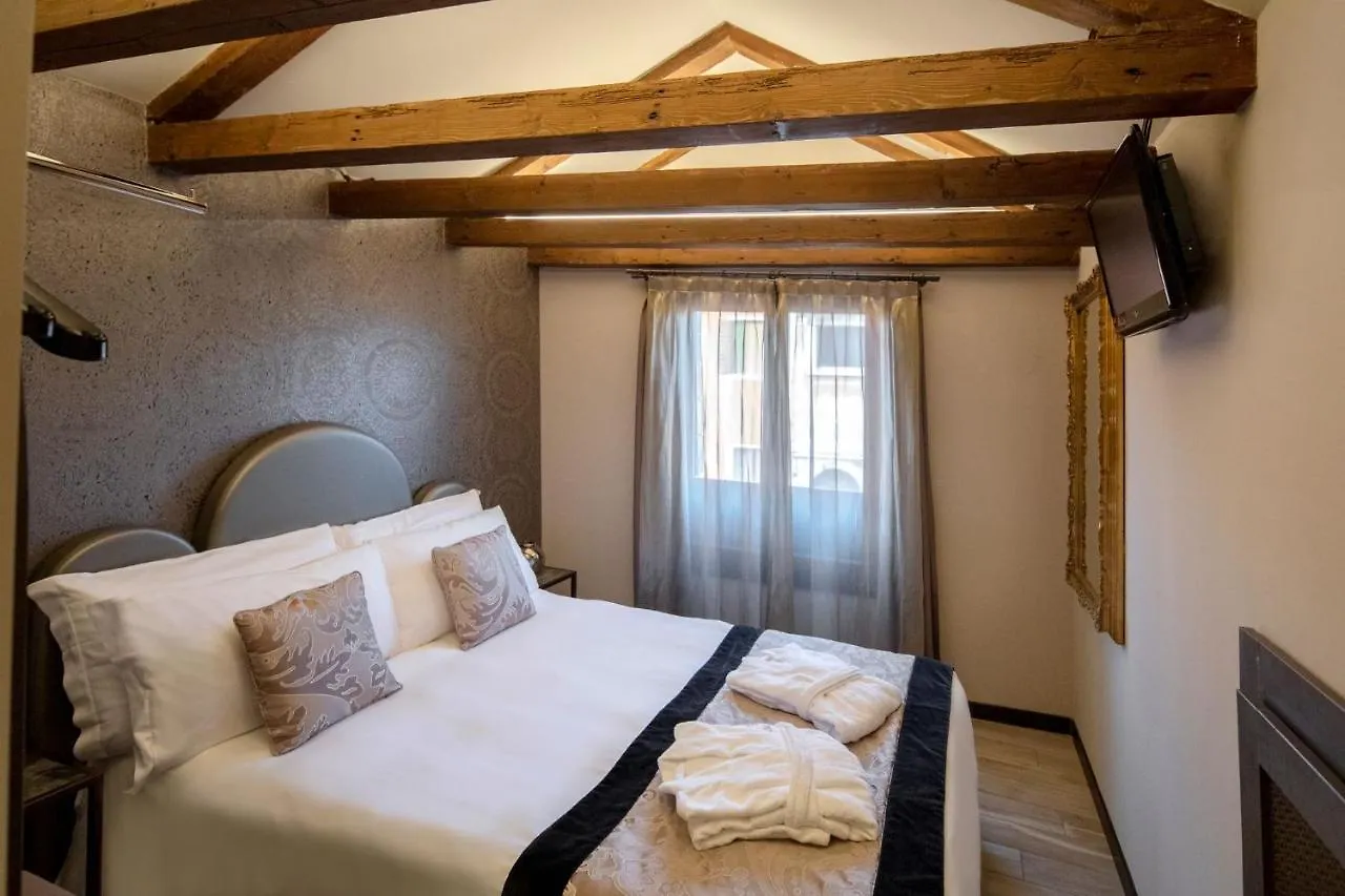 Alle Guglie Boutique Hotel Venice Italy
