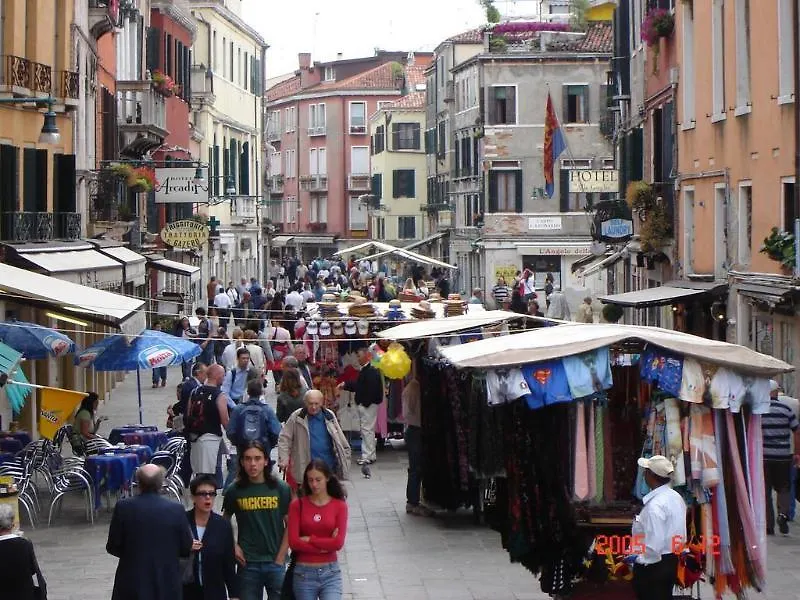 Alle Guglie Boutique Hotel Venice 3*,  Italy