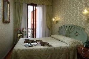 Alle Guglie Boutique Hotel Venedik