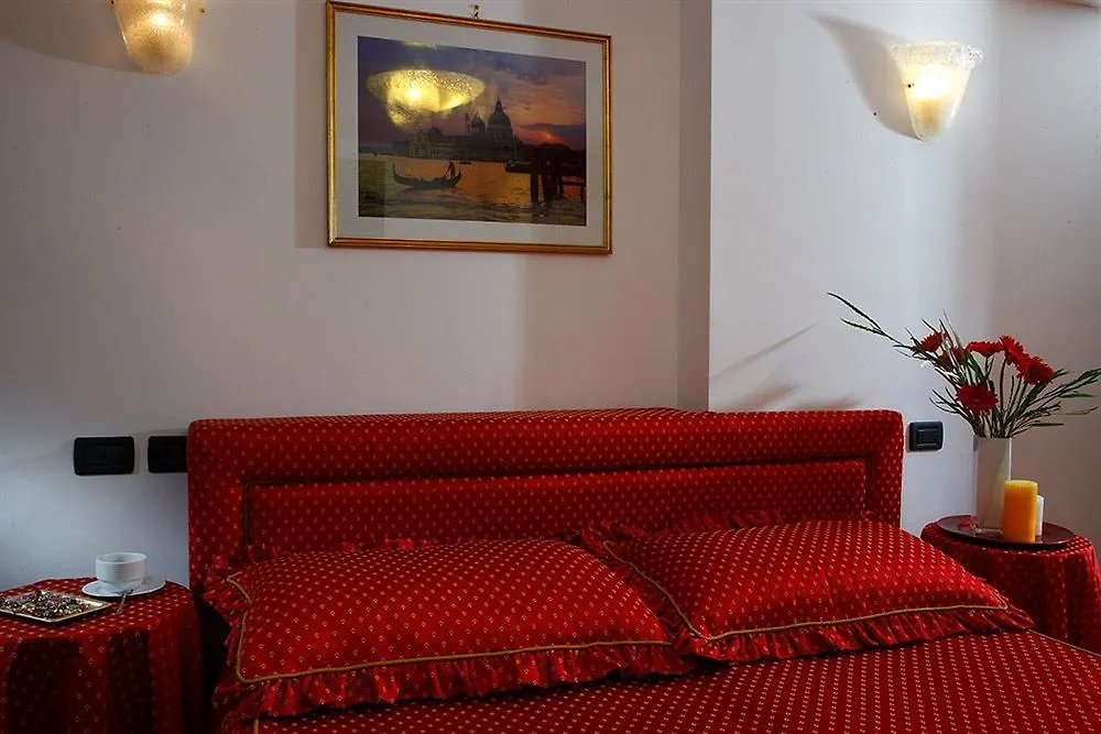 Alle Guglie Boutique Hotel Venice