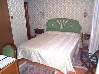 Alle Guglie Boutique Hotel Venedik İtalya