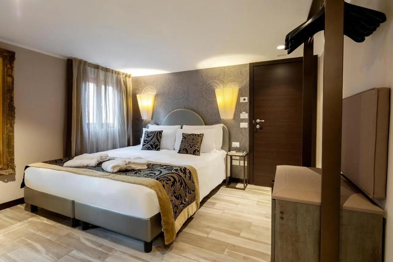 Alle Guglie Boutique Hotel Venice 3*,