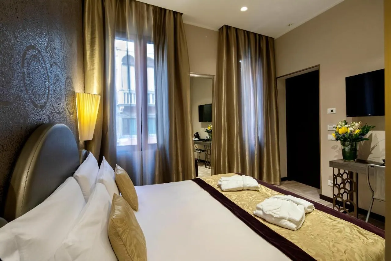 Alle Guglie Boutique Hotel Venice
